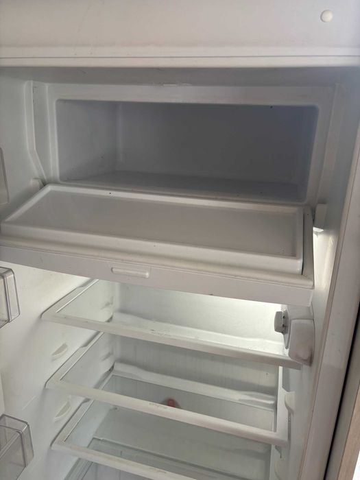 Lodówka do zabudowy, Whirlpool 192 l