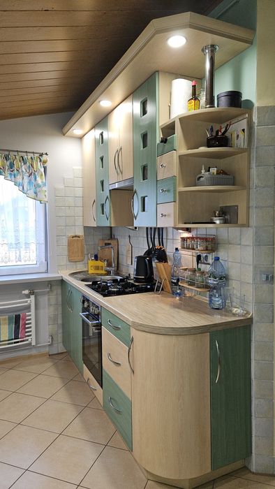 Zestaw mebli kuchennych 210 + płyta gazowa + piekarnik