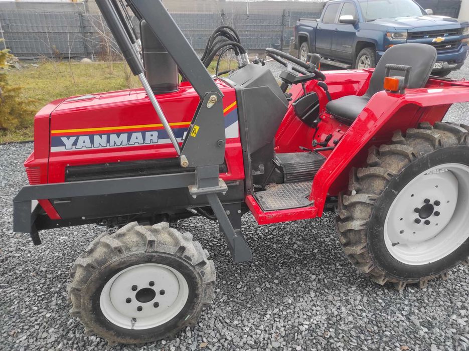 Mini Traktor Japoński  YANMAR FX24 25KM 4x4 WSPOMAGANIE TUR Traktor