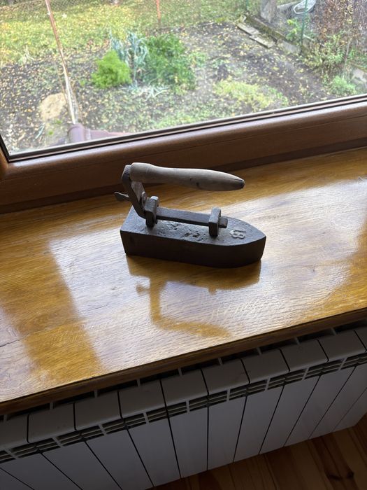 Stare zelazko idealne jako dekoracja