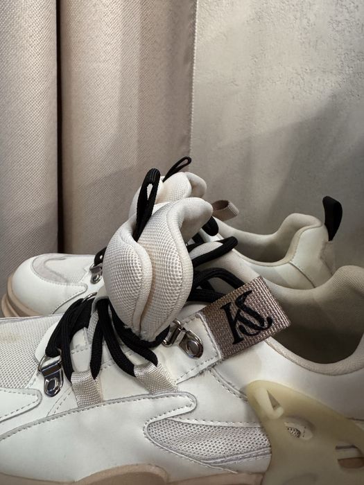 Кросівки казар , kazar