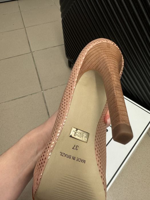 Buty koturny bezowe zlote 3i czółenka JORGE BISCHOFF