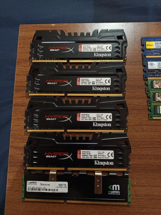 Оперативна пам'ять 1GB, 2GB, 4GB - (16GB-комплект)