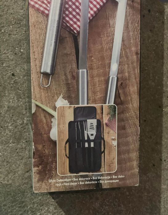 Zestaw przyborów grillowych