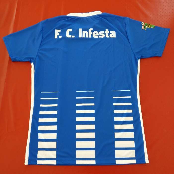 Camisola oficial autografada de FC Infesta (2017/18)