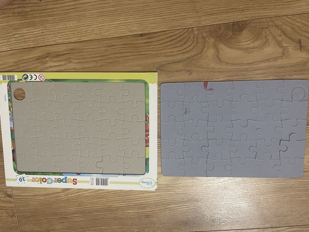 Puzzle 30 elementow z myszka minie