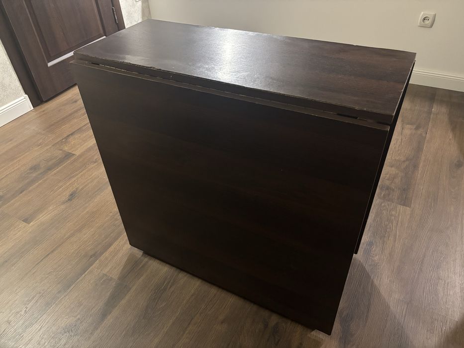 Стіл деревяний розкладний