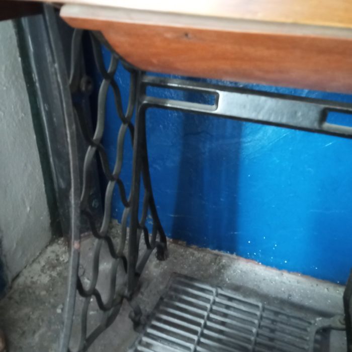 Швейная машинка б/у