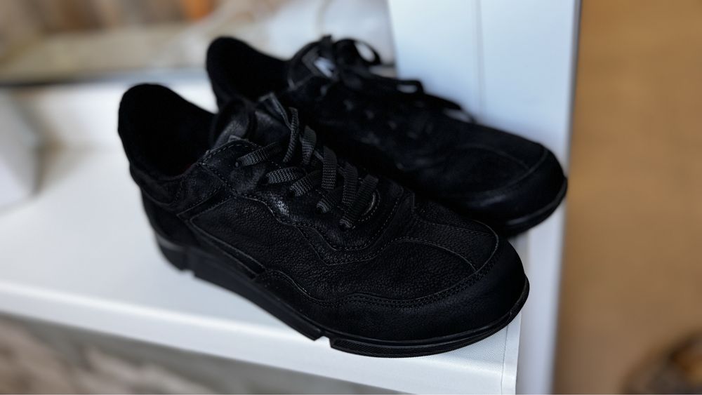 Кросівки красовки жіночі з натур. нобуку