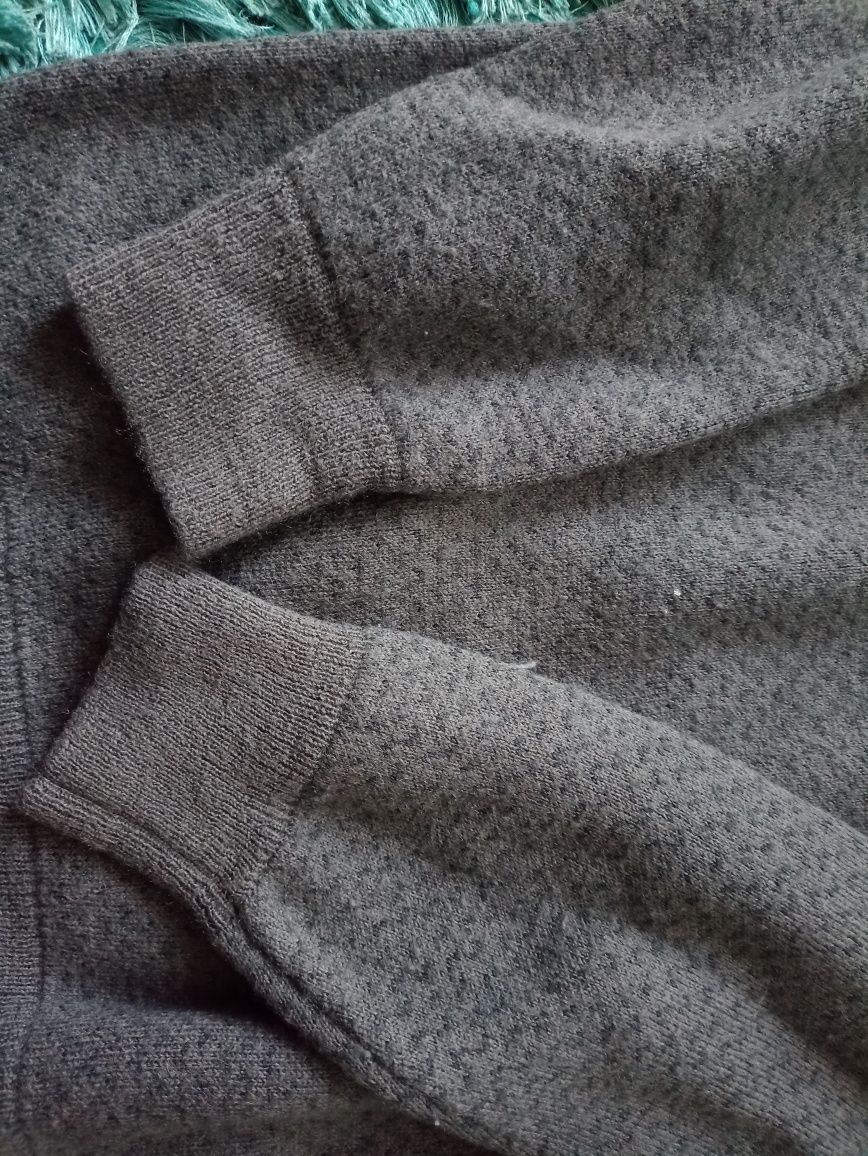 Sweter wełniany Stromberg L