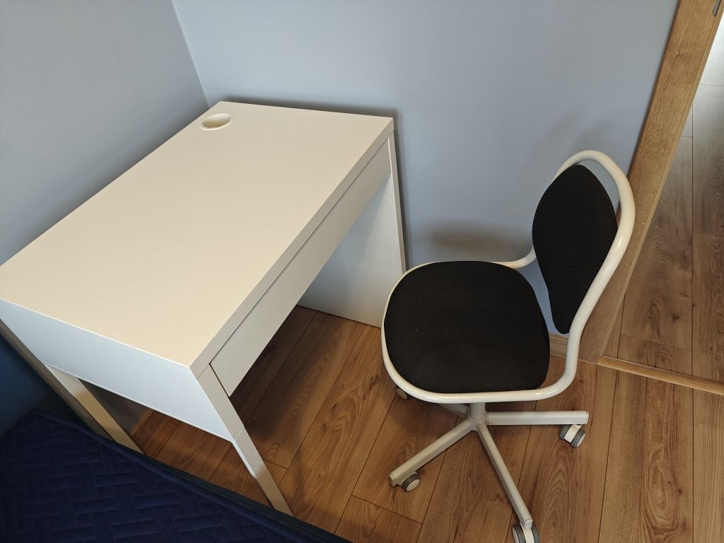 IKEA dziecięce krzesło fotel ÖRFJÄLL biały/Vissle jasnoszary
Wymiar