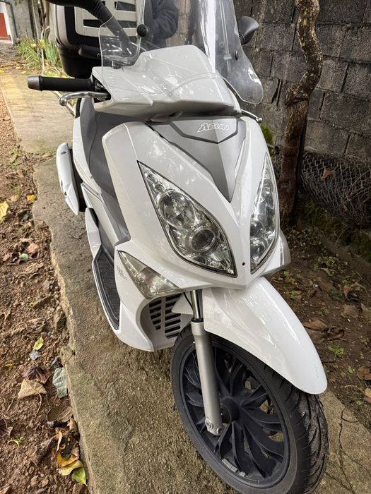 Vendo Aeon 125 C/capacete