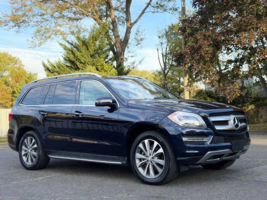 Mercedes-Benz GL-Class      2015