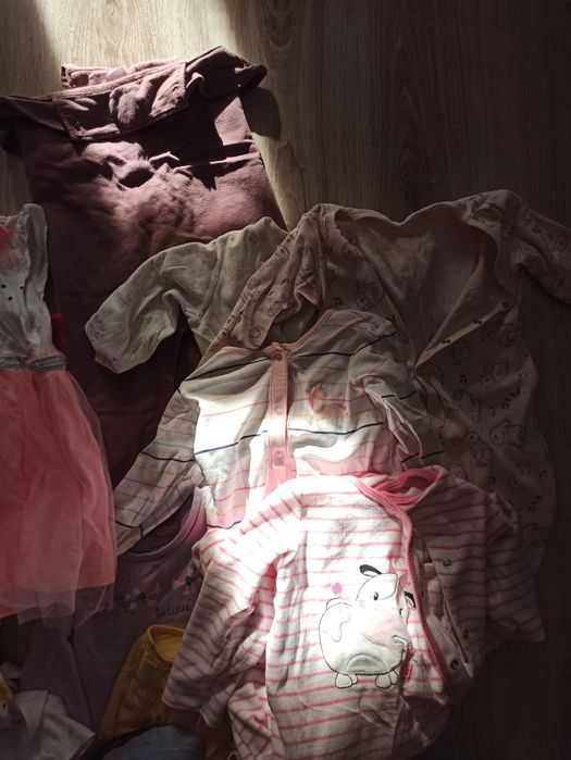 Paka ubrań 86 bdb stan