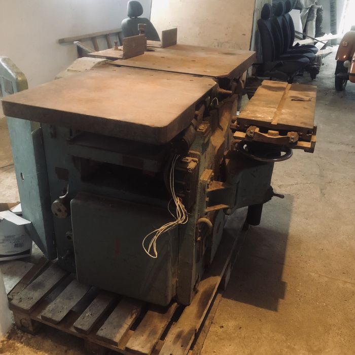 Деревообробний станок