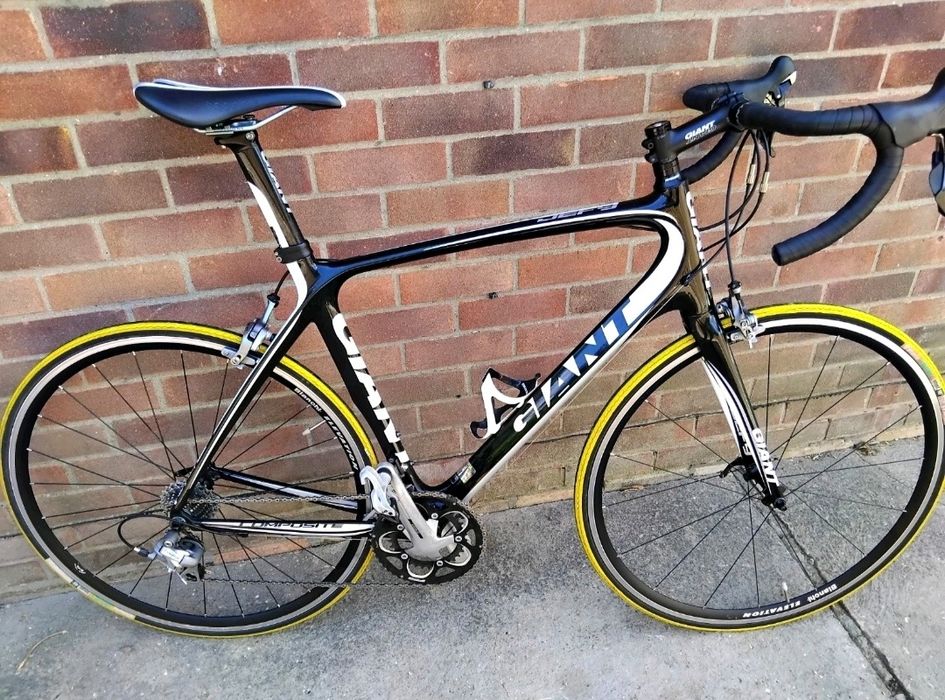 Giant DEFY  rama M/L carbon