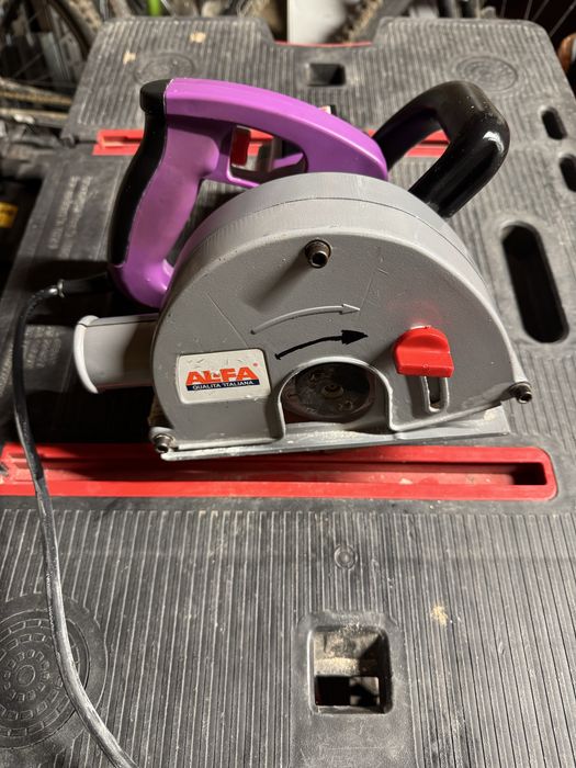 Bruzdownica do betonu