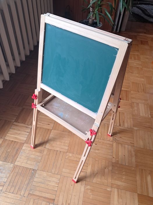 Tablica dla dzieci stojaca