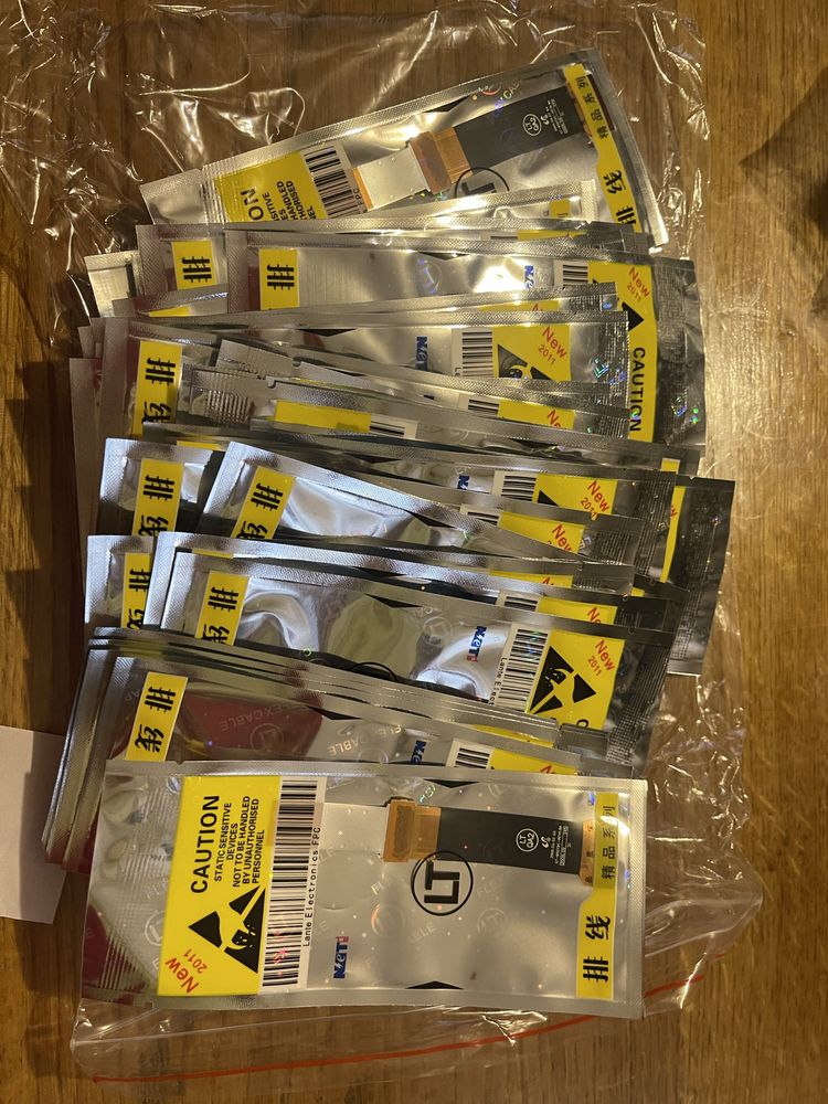 Шлейф Samsung  B5702  D840 D880 U600 S5200 E830 Е840 D900 L310 N76 V3