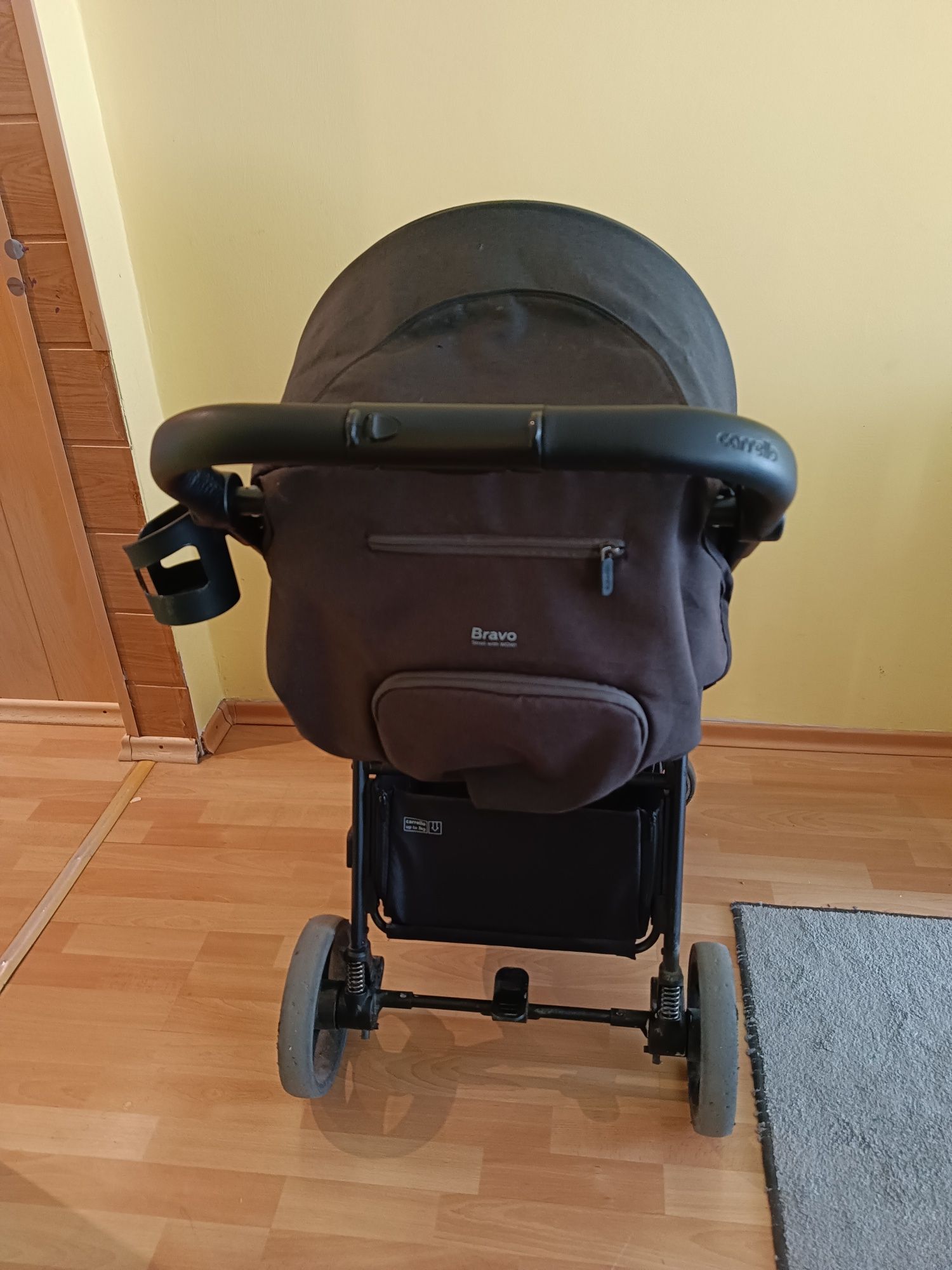 Sprzedam Wózek spacerowy dla dziewczynki
