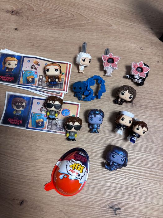 Stranger things mini funko