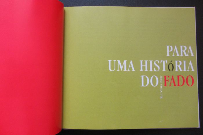 CD «100 Anos de Fado» incuindo pequeno livro