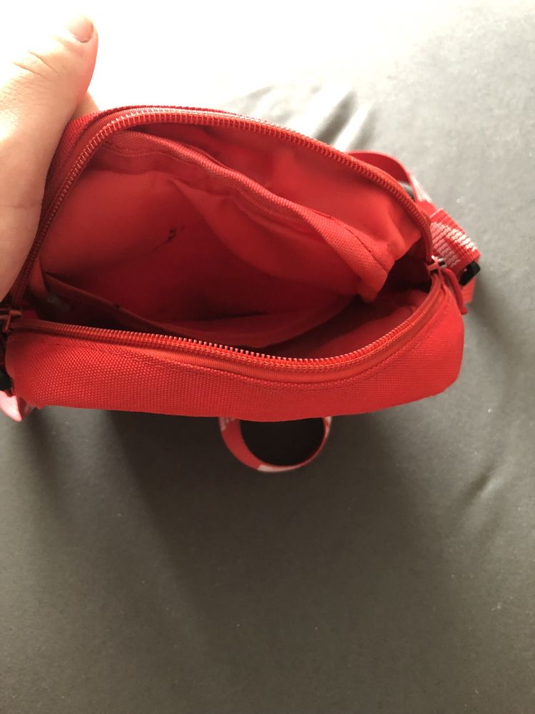 Czerwony bag SUPREME