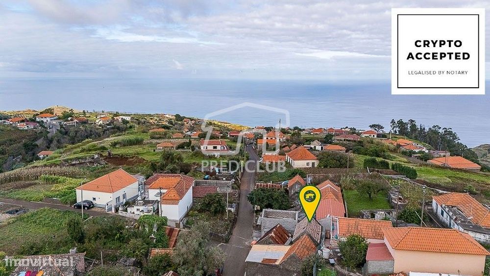 Terreno com Palheiro - Ponta do Pargo