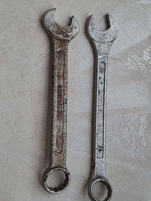 Dwa klucze płaskooczkowe 32 i 30 Kużnia i Drop Forged
