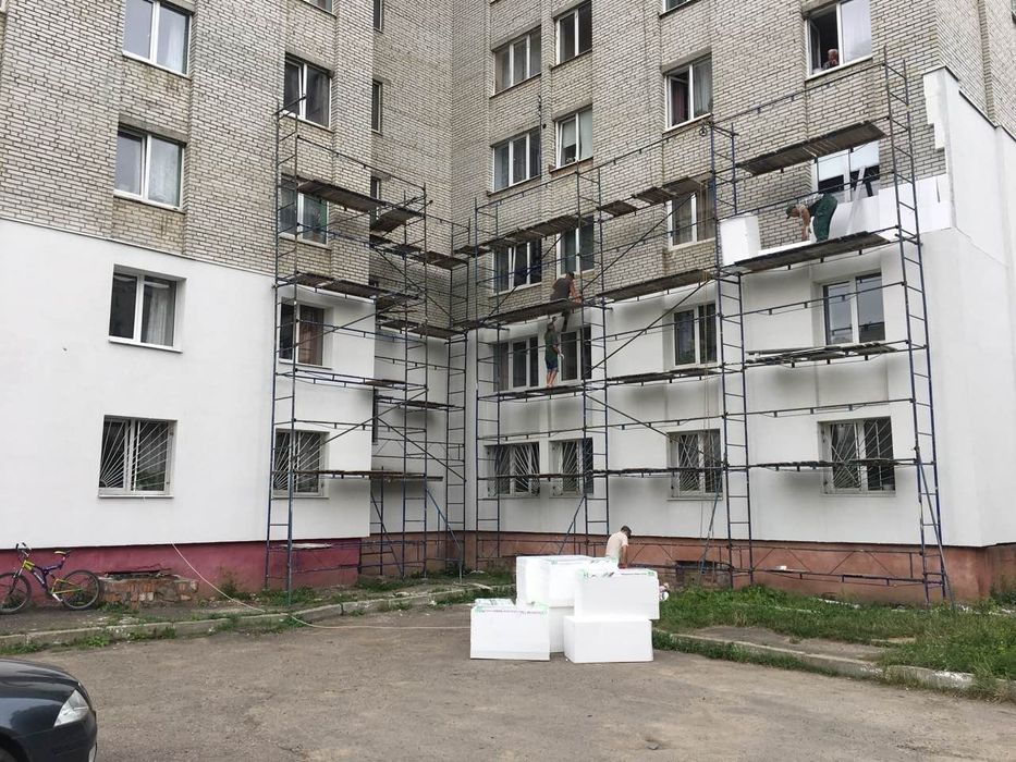 Оренда фасадного риштування, вишок-турів, міні-підмостей, драбин