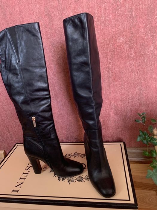 Жіночі чоботи шкіряні 35-36р