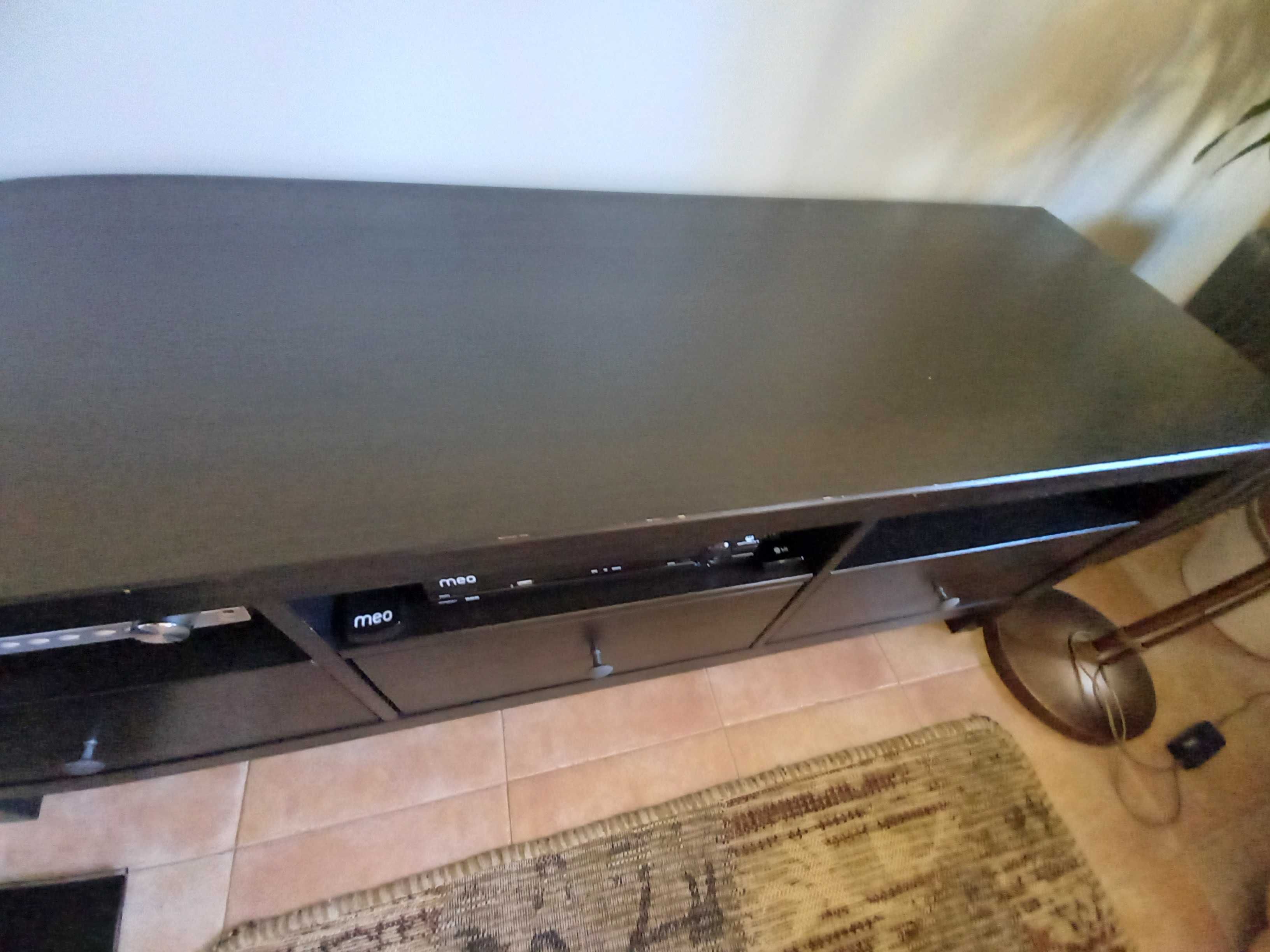 Vendo mesa de apoio para tv