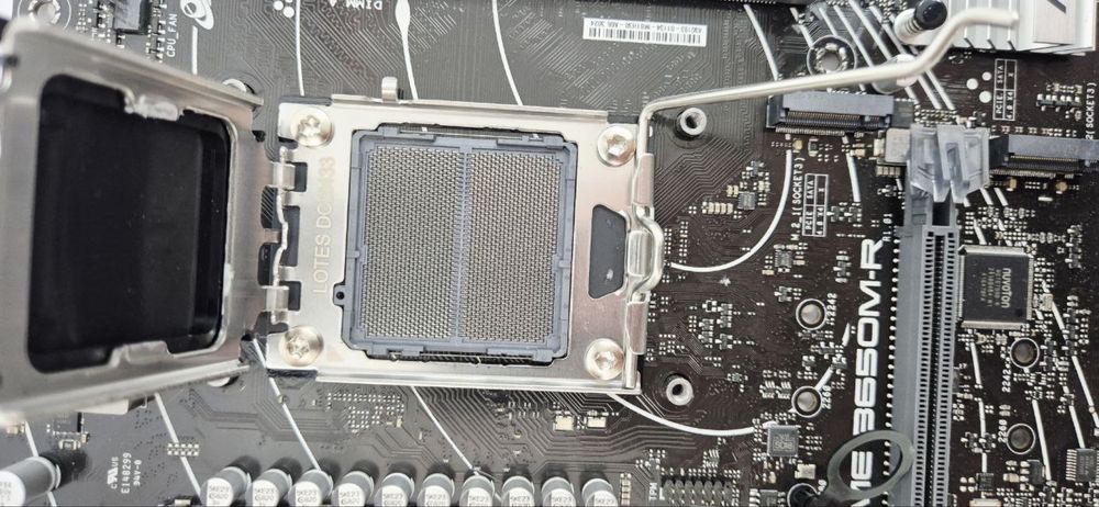 Материнська плата ASUS PRIME B660M-R D4 (Socket LGA1700, DDR4, mATX)