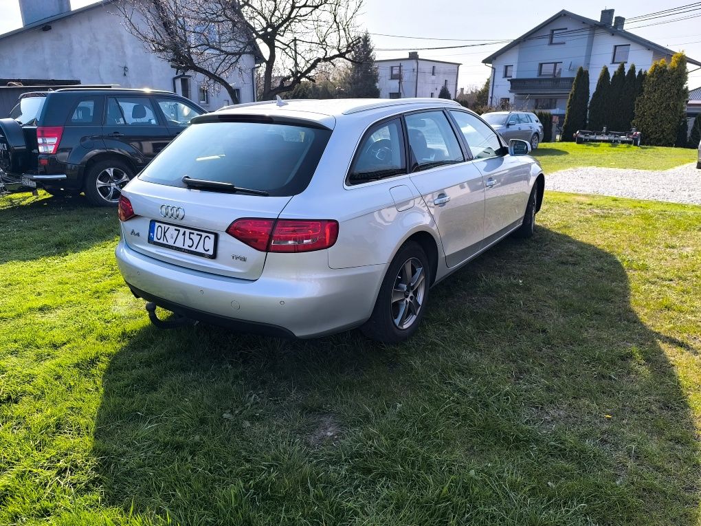 Audi A4 B8 120 km 2011 r