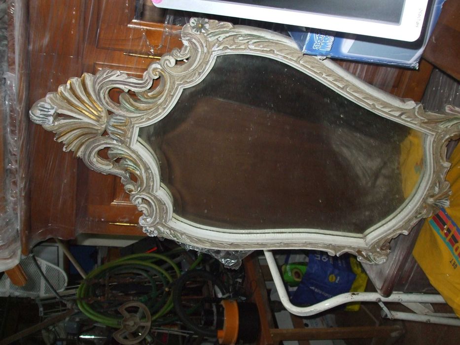 Espelho lapidado guarniçao lacada muito bonito