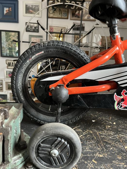 Specialized HOTROCK 12’ dzieciecy 2-4lata rowerek dzieciecy
