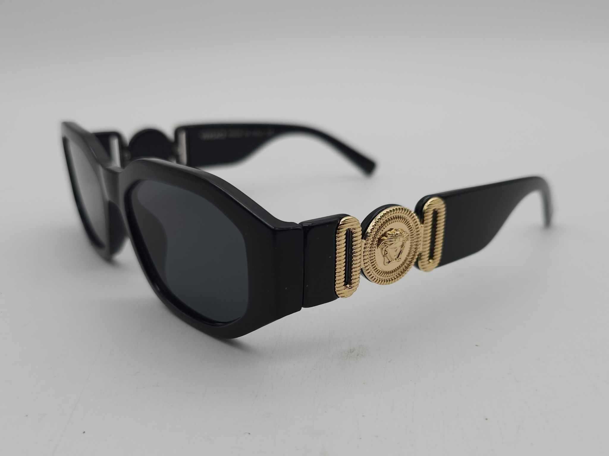 Óculos de sol Versace modelo Biggie