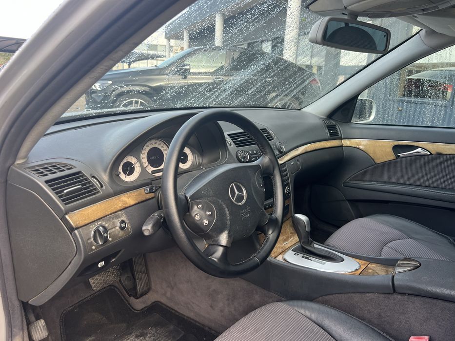135 € 84 meses E220  ,CX AUT, T/A ,150 CV , Estimada
