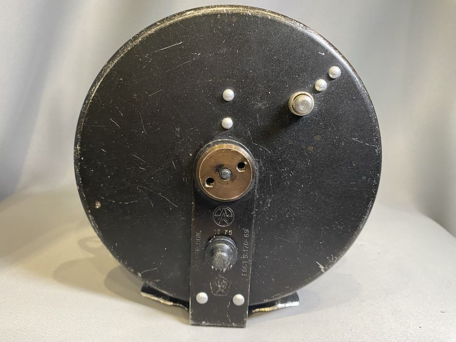 Спінінгова катушка Невська #2