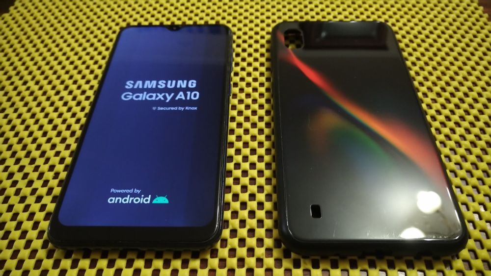Samsung galaxy A10 (присутствует дефект изображения)