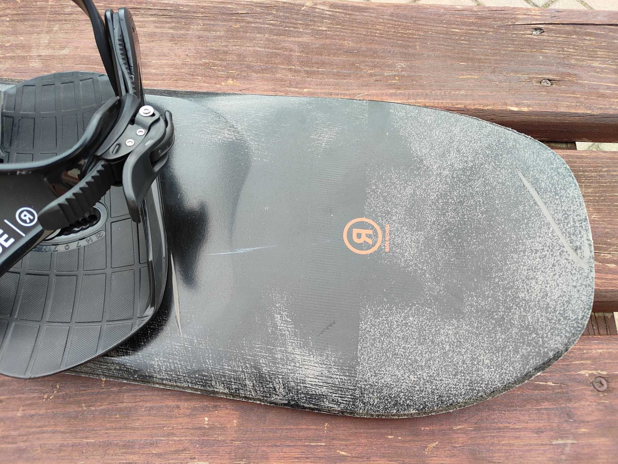 Deska snowboardowa 110 Ride Loweride + wiązania Snowboard 110