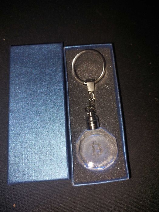 Брелок кристал  Биткоин  светящийся брелок