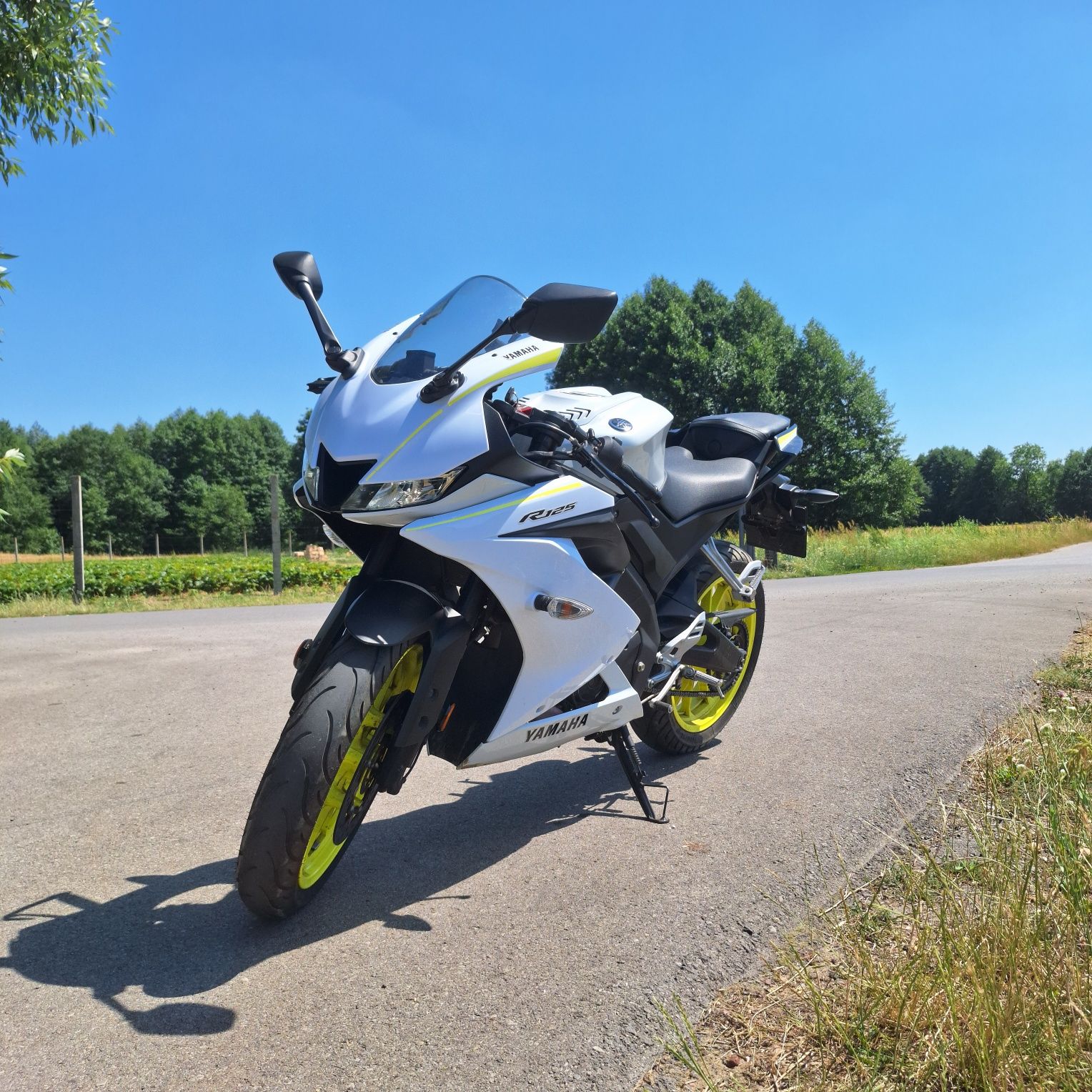 Yamaha yzf r125 z niskim przebiegiem