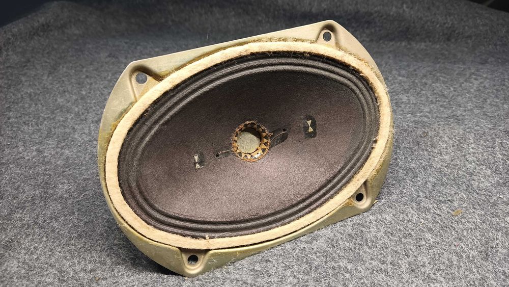 Stary głośnik Unitra Tonsil GD14-9/2/3  4Ohm 2VA