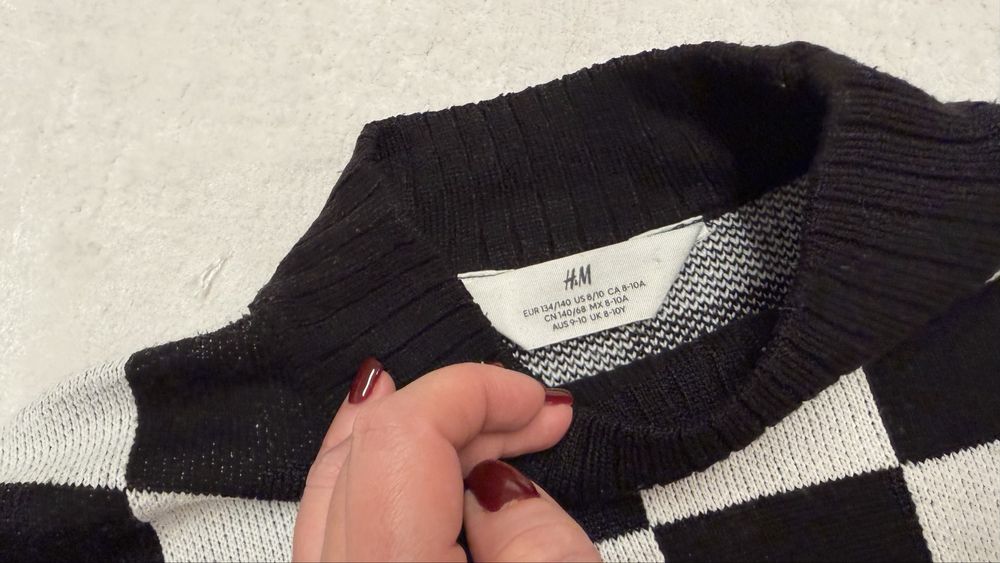 H&M sweter szachownica modny ciepły  wensday 134/140 9/10 l jesień