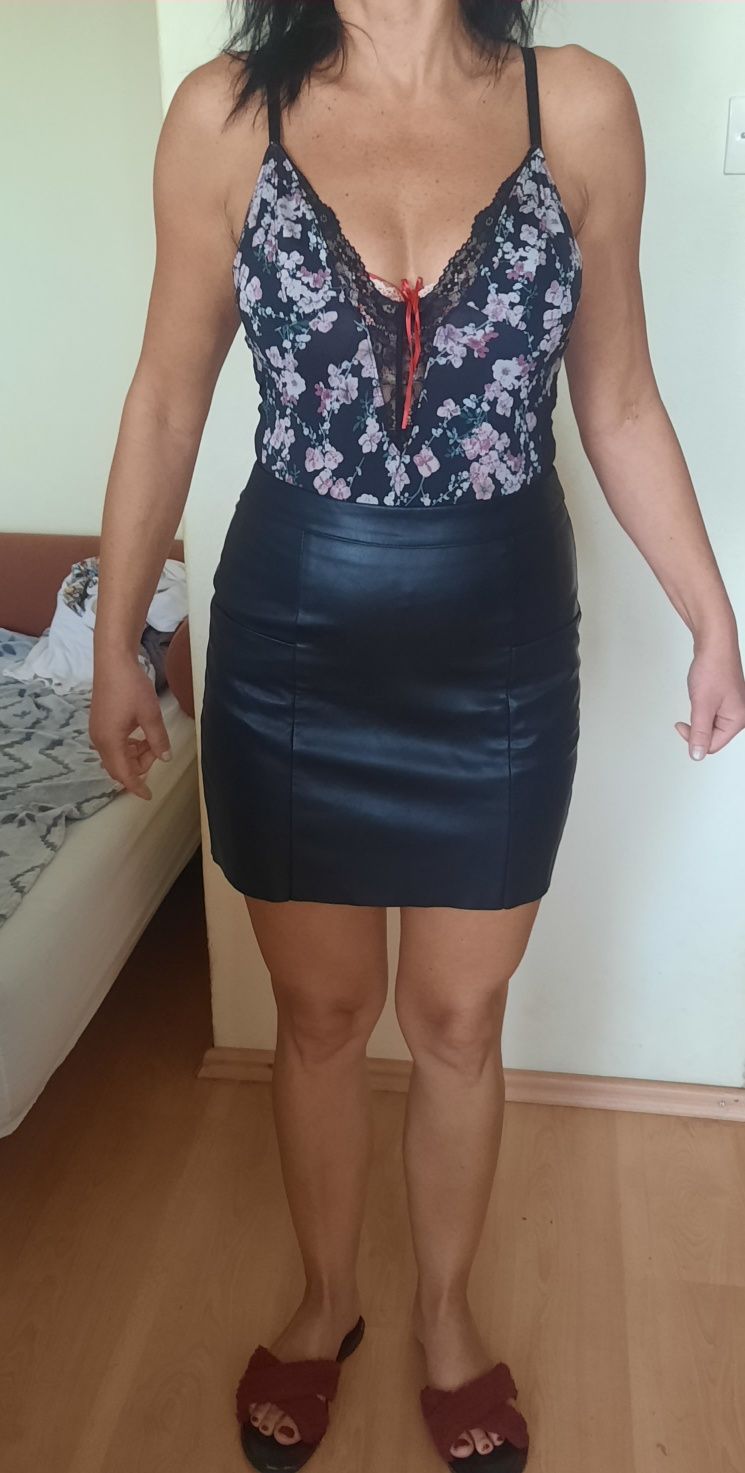 Spódniczka cropp skórzana r.xs