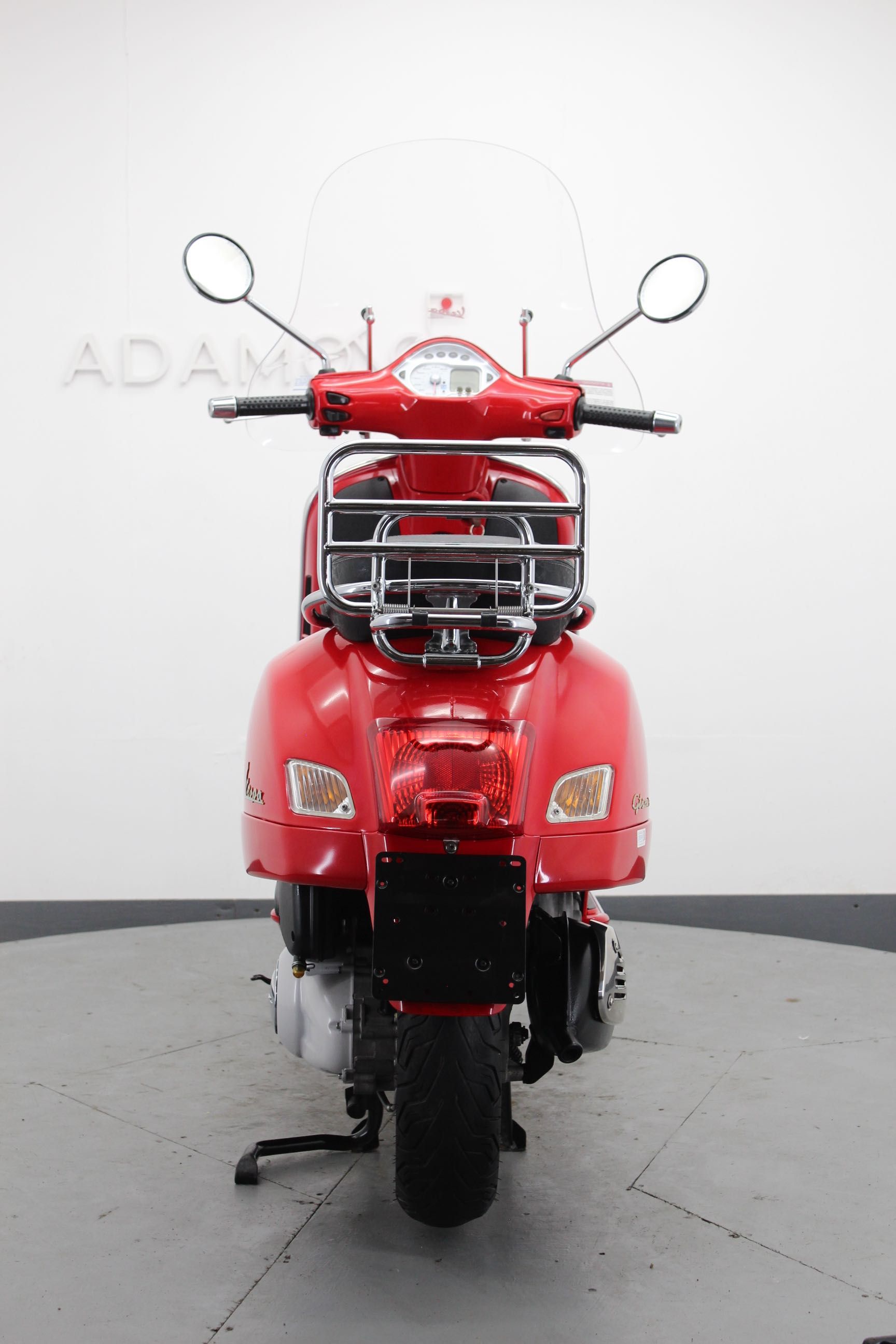 Vespa GTS 250ie 3400$