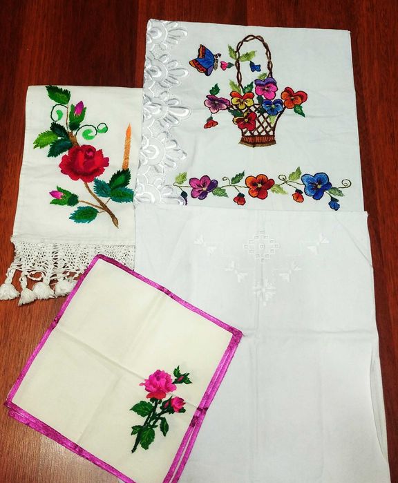 Колекція вишивок гладдю.