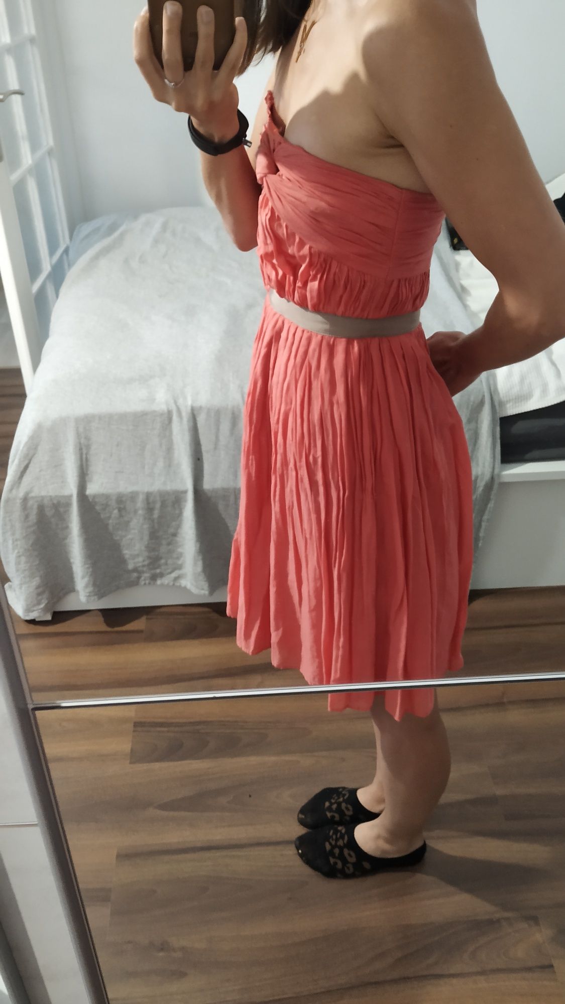 Koktajlowa sukienka XS Mango