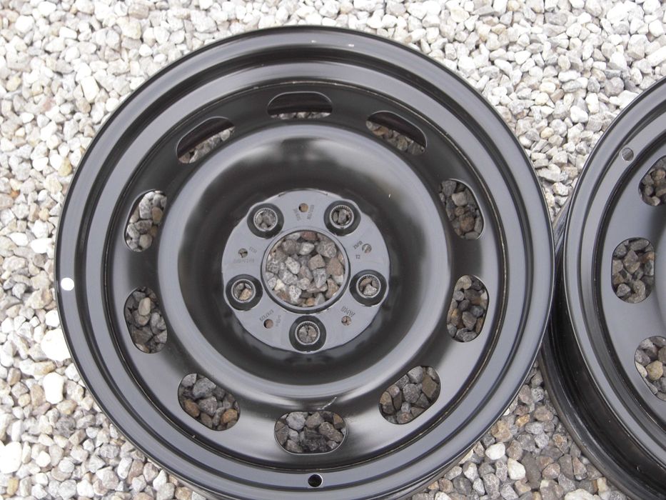 Felgi stalowe 16 5x120 et33 IS33 BMW Seria 1 F20 F21